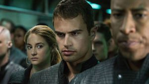 Divergent (2014)